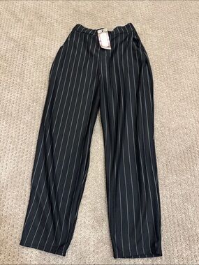 Boohoo Pinstripe Pants - Black 2